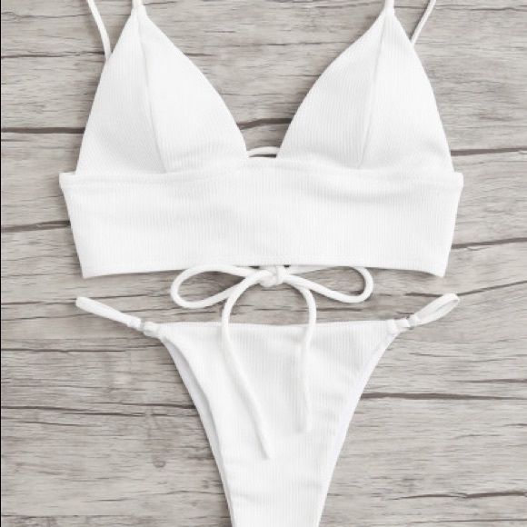 Bikini White Textured Size L NWT - Picture 2 of 5